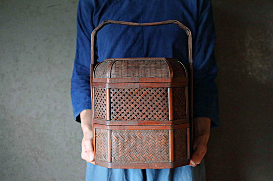 Japanese vintage 1950s Large bamboo box For Tea set BENTO box backpack with bird and flowers KAGO basket H14.4×W10.6×D9.4in/H36.5×W27×24cm