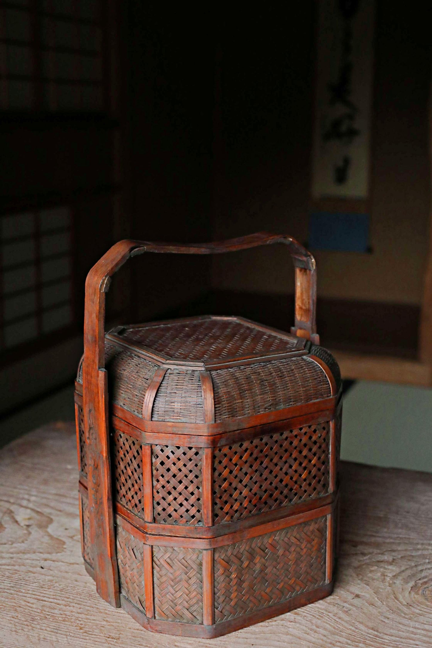 Japanese vintage 1950s Large bamboo box For Tea set BENTO box backpack with bird and flowers KAGO basket H14.4×W10.6×D9.4in/H36.5×W27×24cm