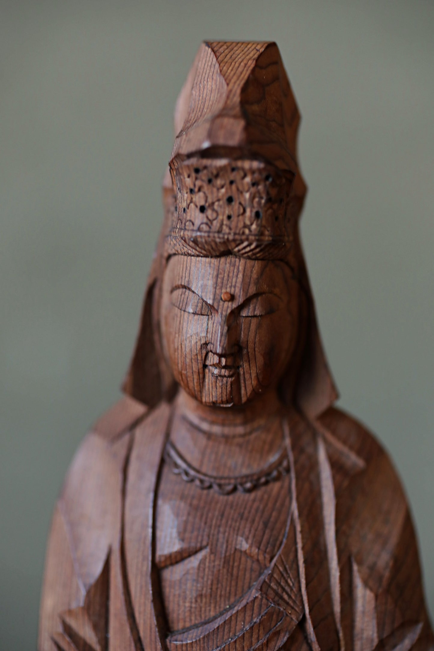 Japanese vintage kannnon statue with Signed sculpture wooden carving doll small Figurine of Buddhist statue 観音 Avalokiteśvara, H9.8in/24.8cm
