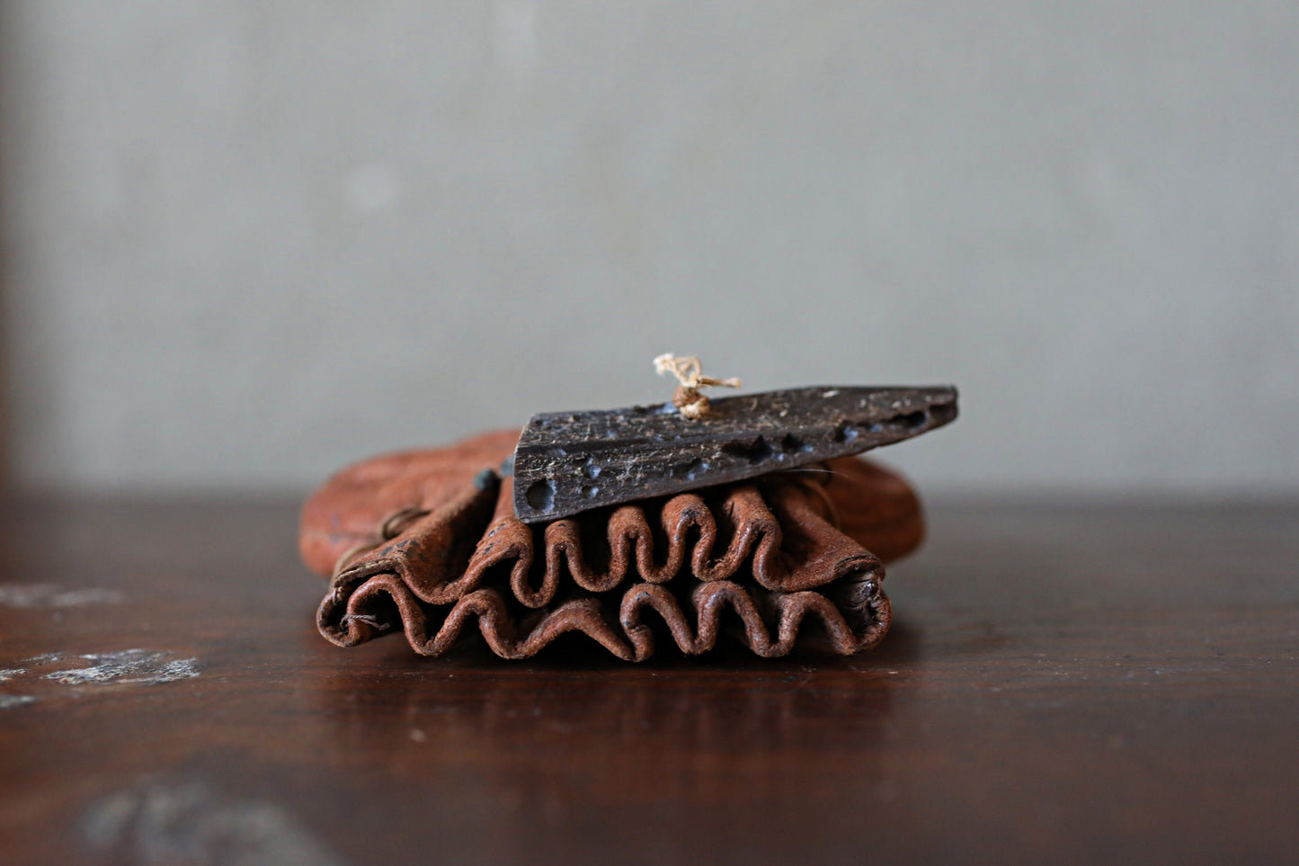 Antique Japanese Leather Coin Pouch: with Edo Era Kan'ei Tsūhō Coin 1800s cigarette case