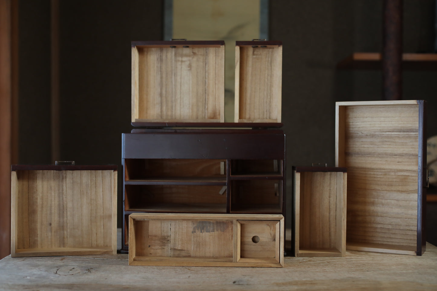 Japanese vintage 1960s furniture Small lacquer Chest of drawers "tansu" dark Reddish brown for sawing drawer H9.8×W12.8in /H25×32.6cm