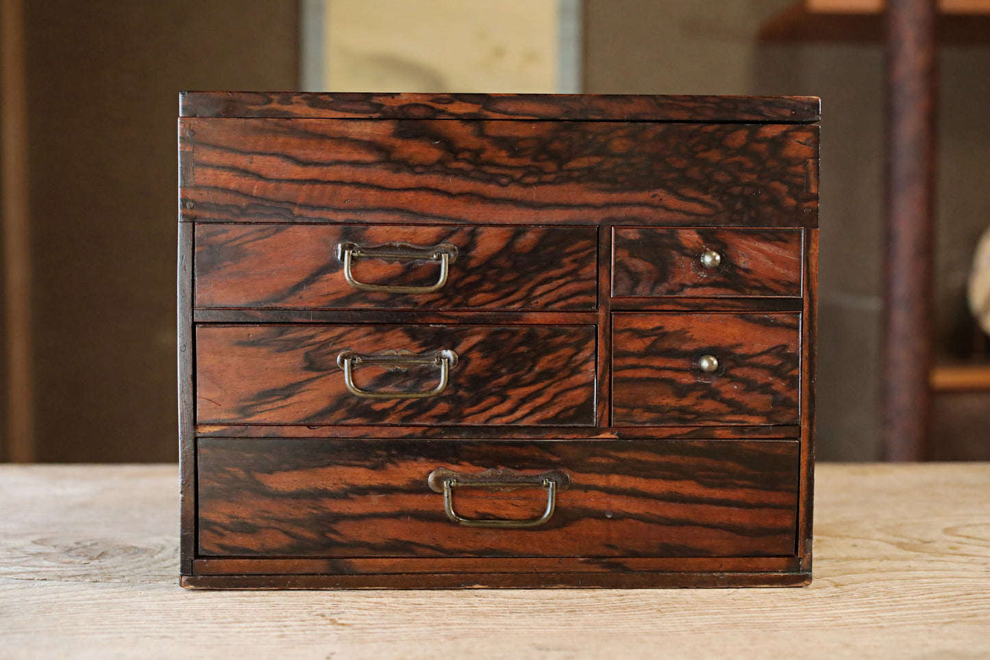 Japanese vintage 1930s furniture Small lacquer Chest of drawers "tansu" Black woodgrain pattern for sawing drawer H10×W12.9in /H25.5×32.8cm