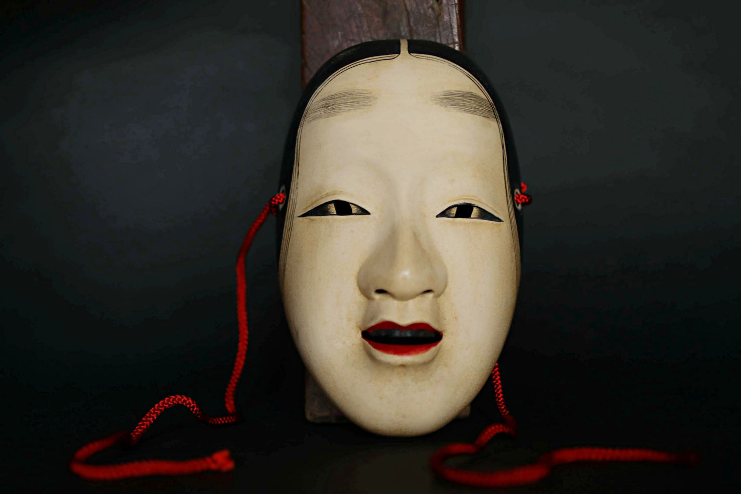 Japanese Noh mask wood carving MAGOJIRO wall ornament signed with silk bag