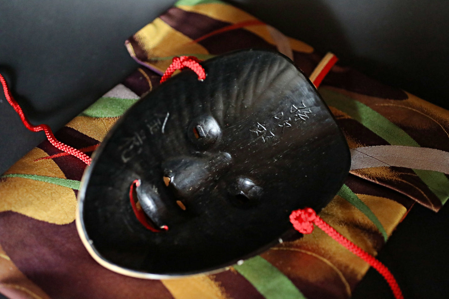 Japanese Noh mask wood carving MAGOJIRO wall ornament signed with silk bag