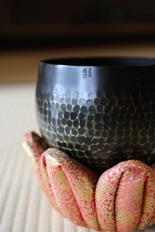 Japanese buddhist bell chanting