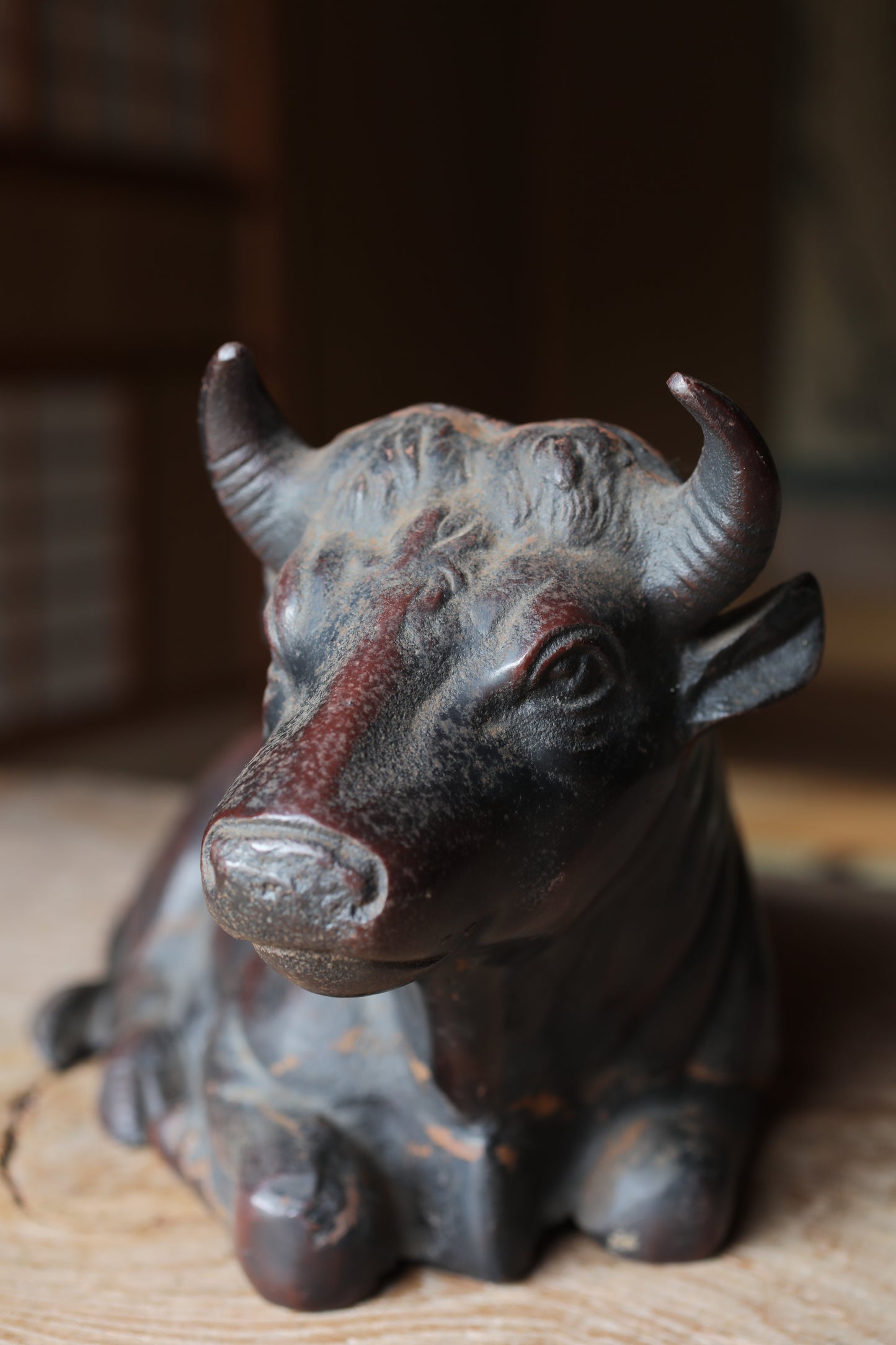 Japanese cast iron Cow Large Figurine, Vintage Animal Art (W16.3in/W41.5cm)