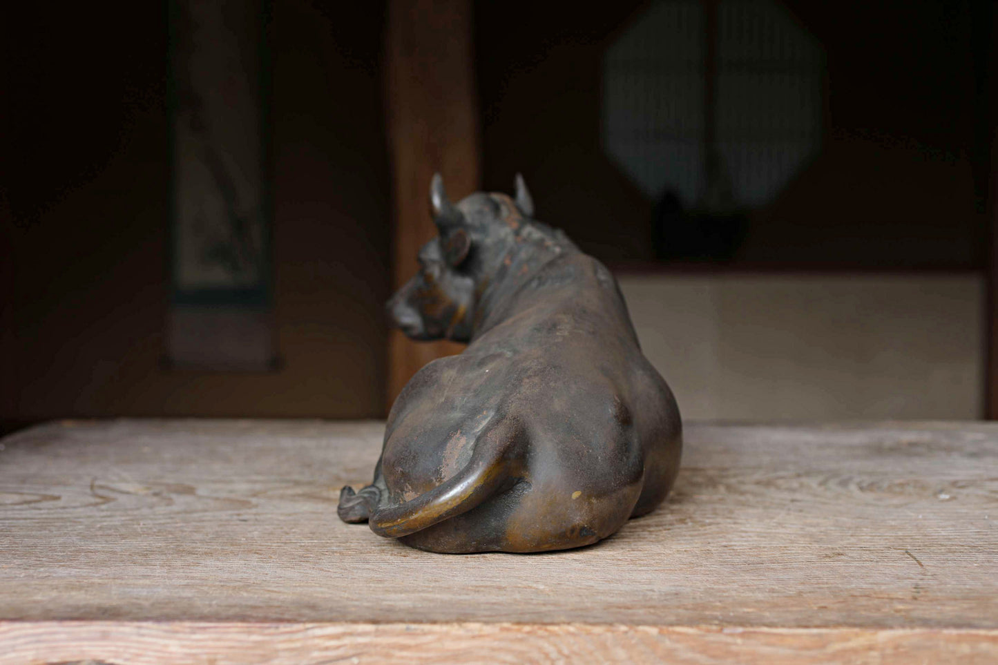 Japanese cast iron Cow Large Figurine, Vintage Animal Art (W16.5in/W42cm)