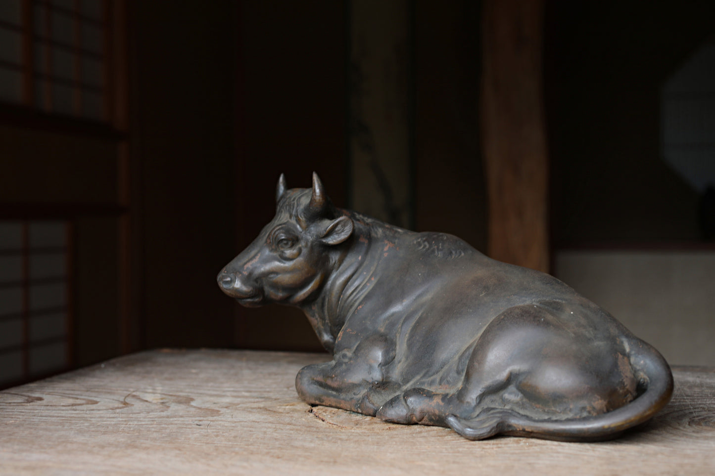 Japanese cast iron Cow Large Figurine, Vintage Animal Art (W16.5in/W42cm)