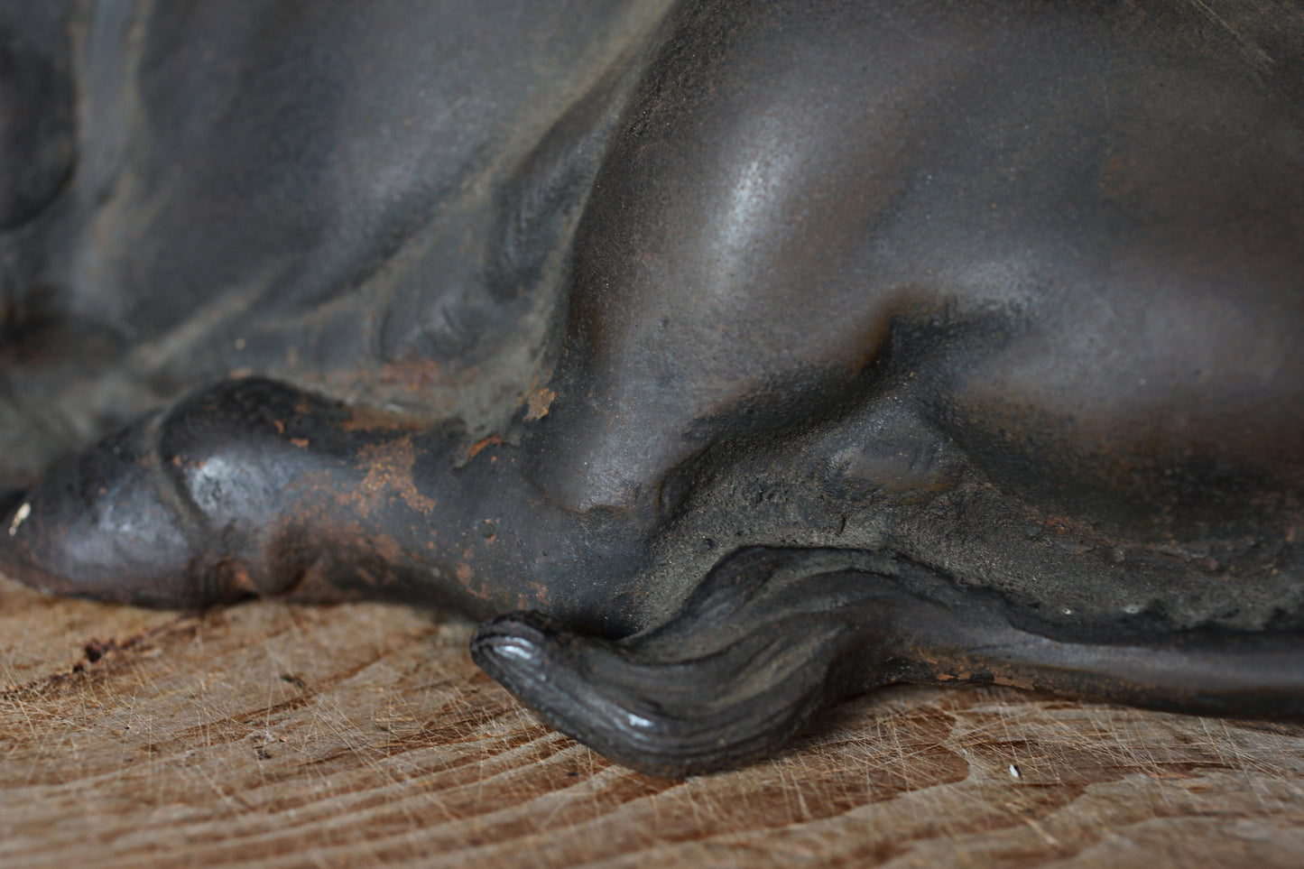 Japanese cast iron Cow Large Figurine, Vintage Animal Art (W16.5in/W42cm)