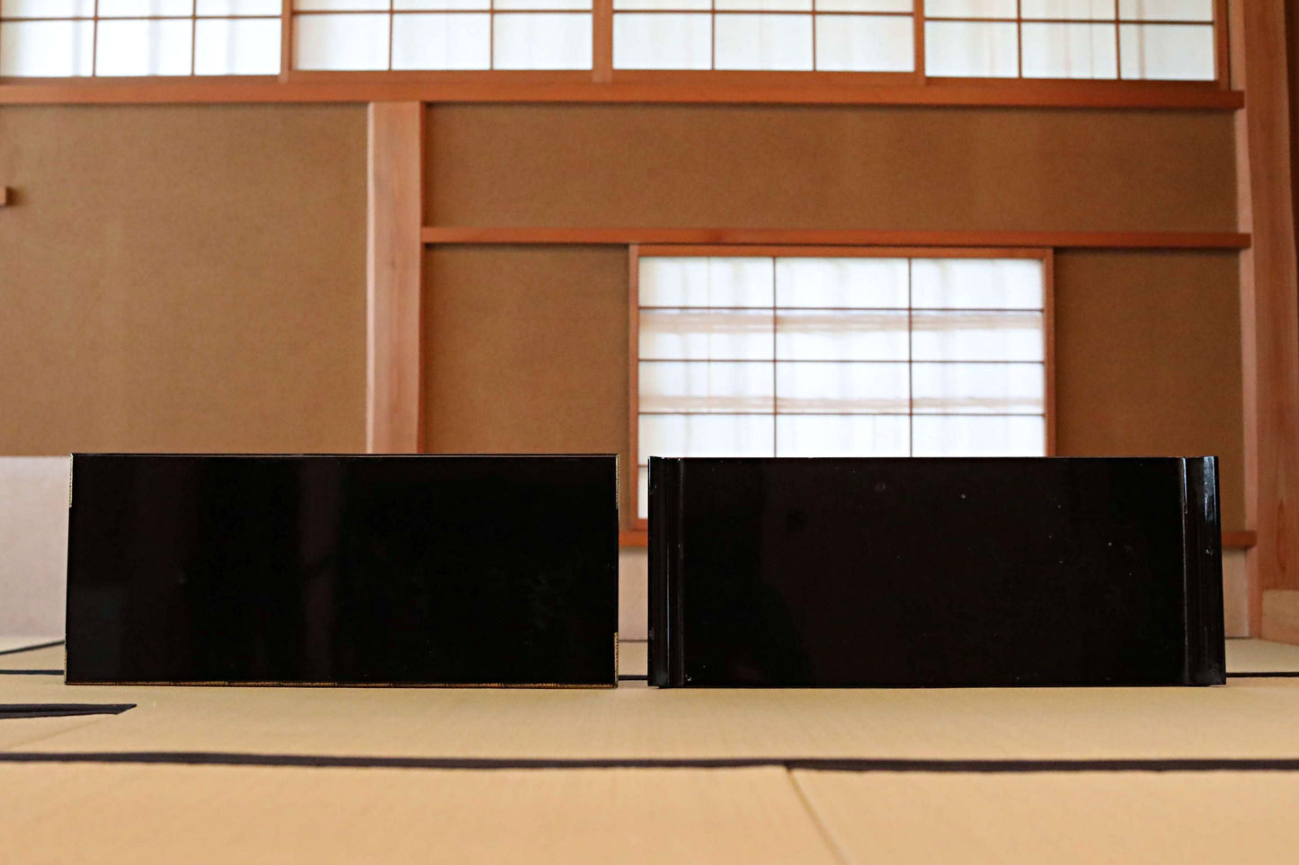 Japanese vintage MAKIE lacquer pedestal, Buddhist table temple stand, furniture, Sutra desk W24.4in/W62cm