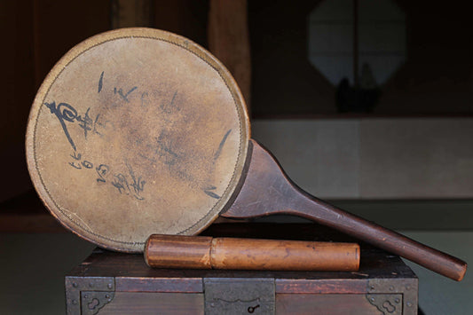 Japanese vintage buddhist Nichiren sect drum drumstick set, TAIKO temple instrument 1940s 29.1in/74cm