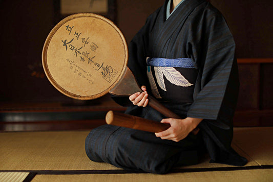 Japanese vintage buddhist Nichiren sect drum drumstick set, TAIKO temple instrument 1940s 29.1in/74cm