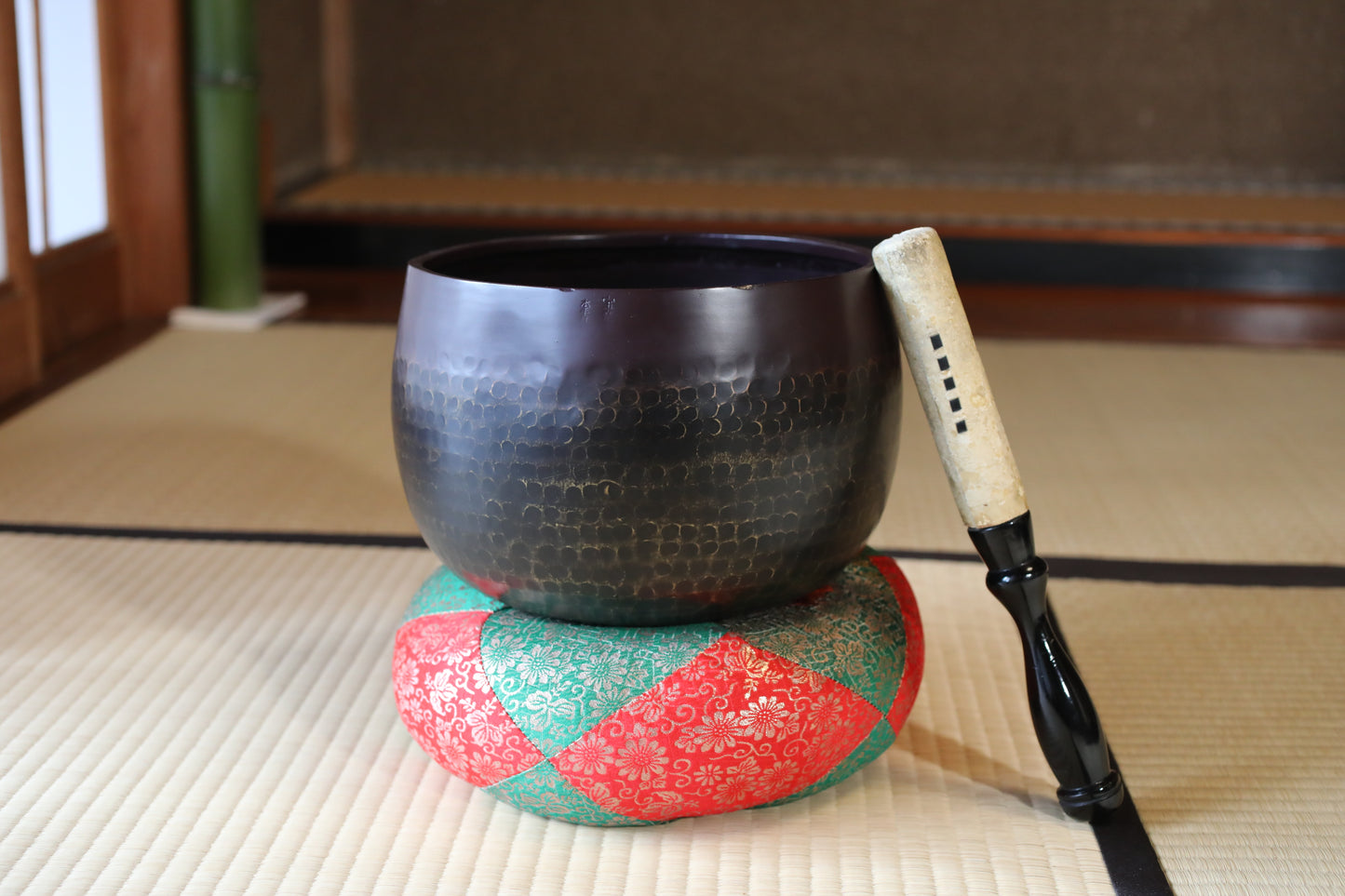 Large Japanese Buddhist Singing Bowl, Signed Horyu Temple Rin Bell, Meditation