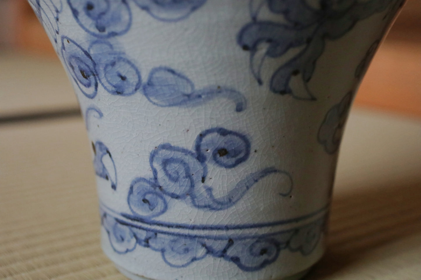 Lee Dynasty antique dragon vase large porcelain indigo blue with hand painting "sometsuke" jar H12.8in/H32.5cm