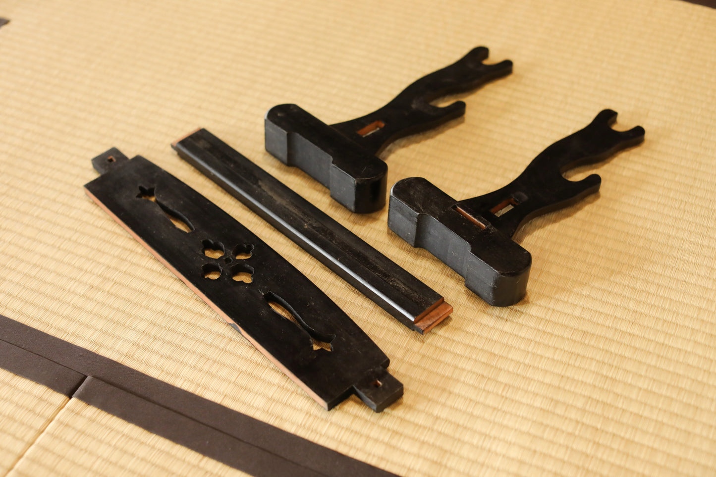 Vintage Black Lacquer Katana Rack, Japanese Samurai Sword Stand W17.9in/W45.5cm