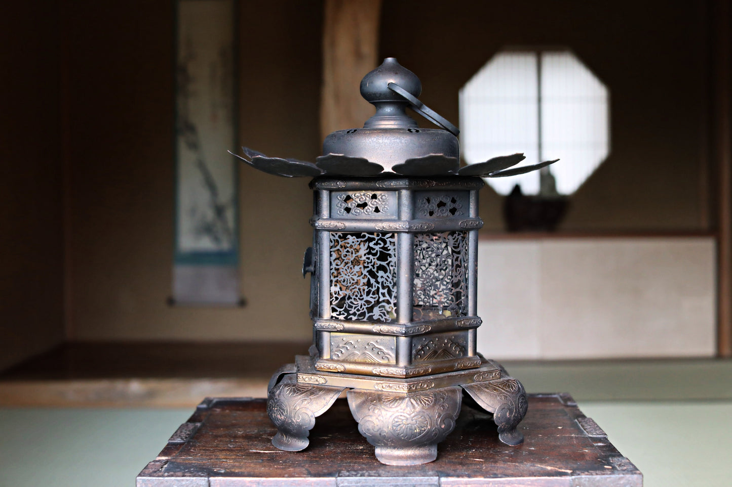 Japanese Antique 1920s buddhist altar, bronze metal hexagonal hanging lantern, lotus fretwork design, furniture H16.7in/H42.5cm