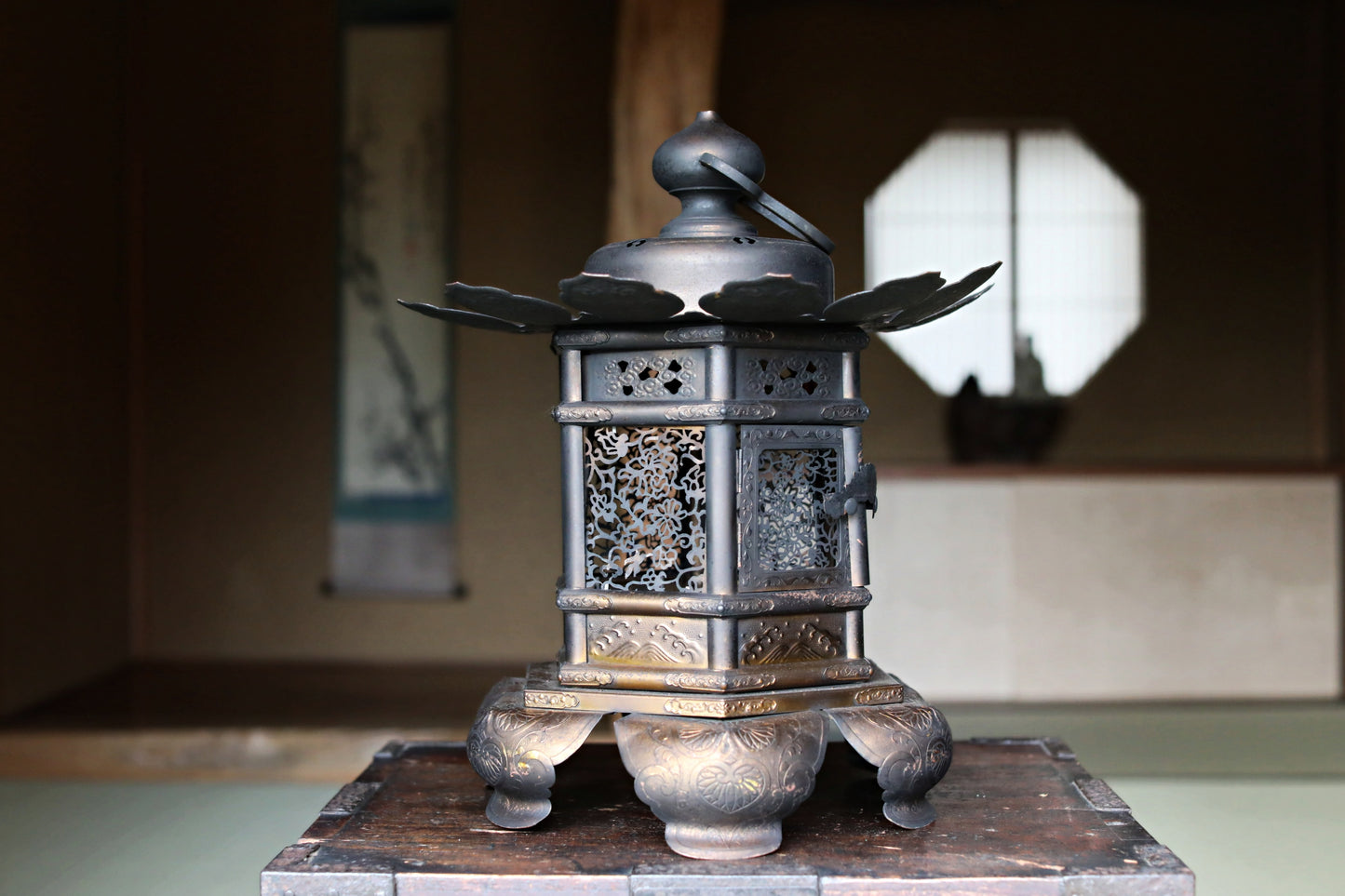 Japanese Antique 1920s buddhist altar, bronze metal hexagonal hanging lantern, lotus fretwork design, furniture H16.7in/H42.5cm