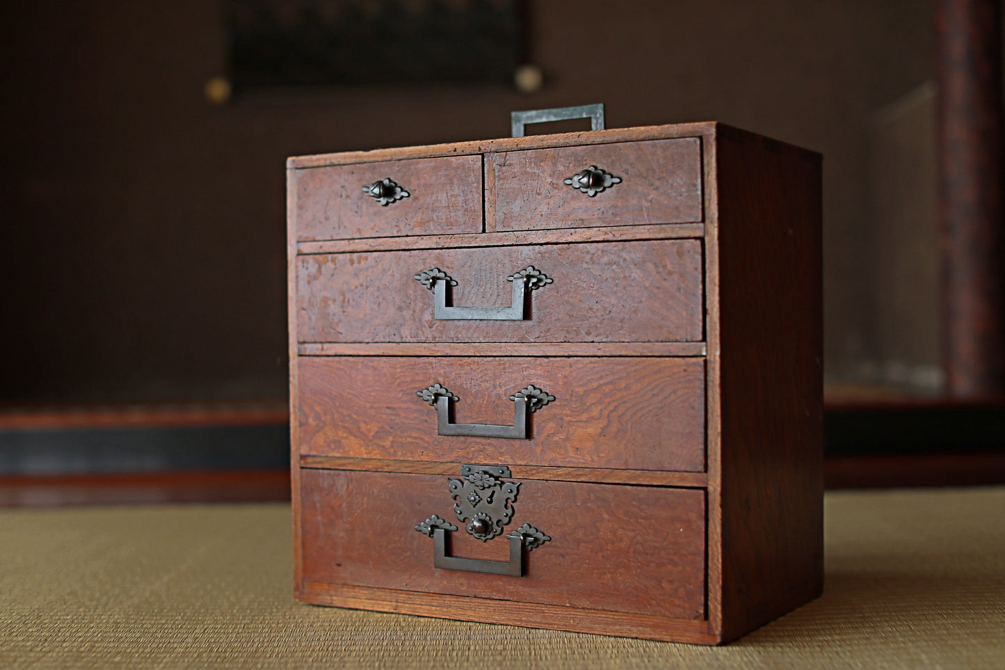 Antique Japanese Tansu Chest: Lacquered Zelkova Wood, Metal Fittings 5 drawers W12.6in/32cm