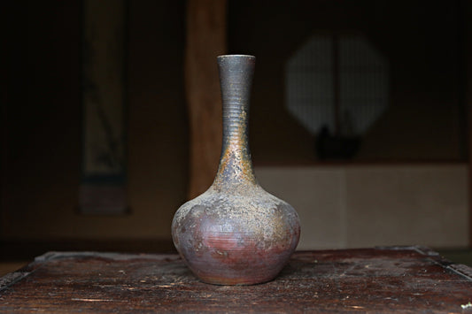 Japanese Bizen Ware Flower Vase: Signed Pottery for IKEBANA, Tea ceremony