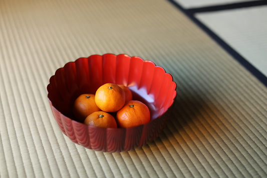 Japanese vintage red lacquer urushi Chrysanthemum flower shape serving bowl for sweets 9.4in/24cm