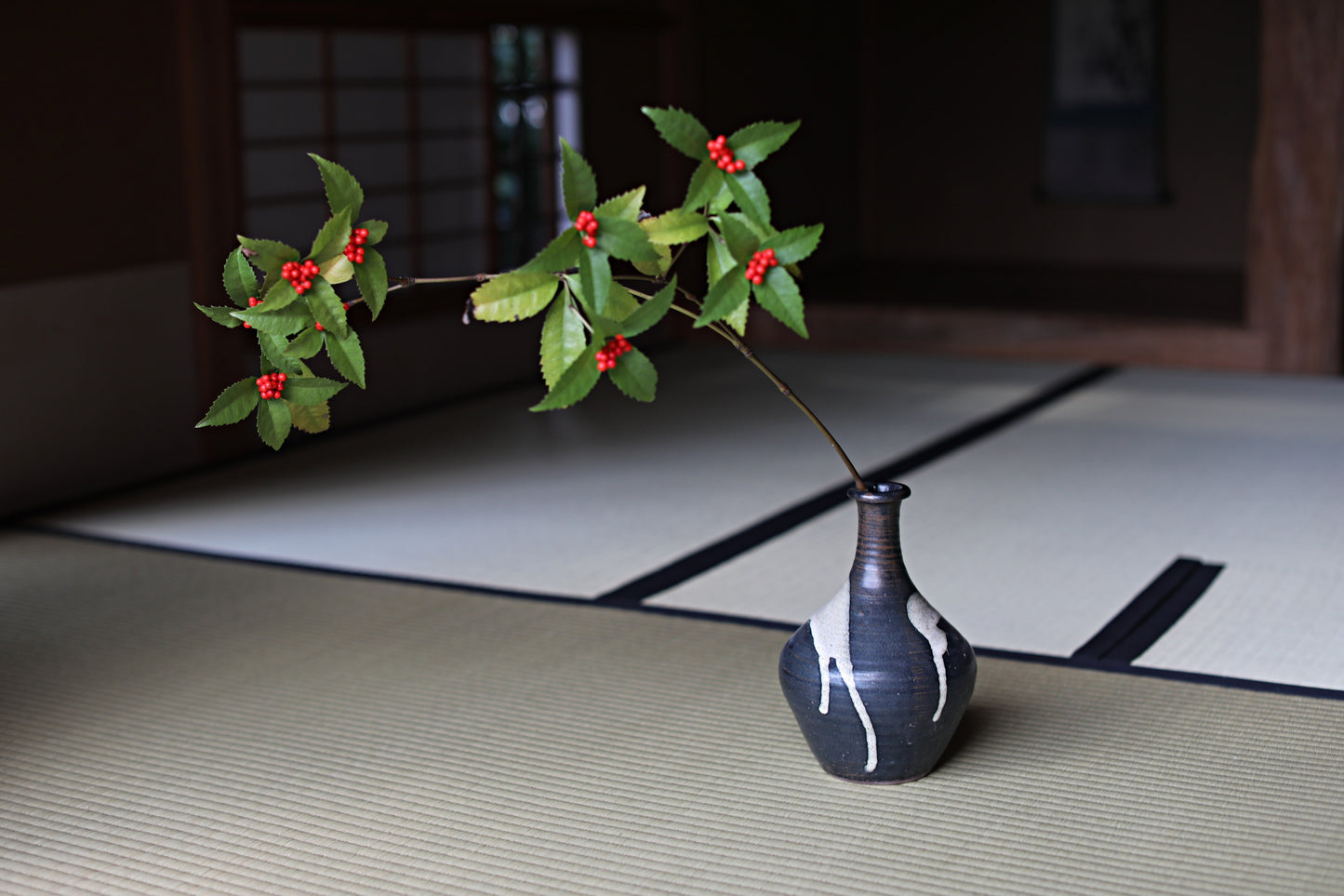 Vintage Japanese Ceramic Vase: KARATSU Black white Glaze Ikebana Tea Ceremony, Signed 9.1in/23in