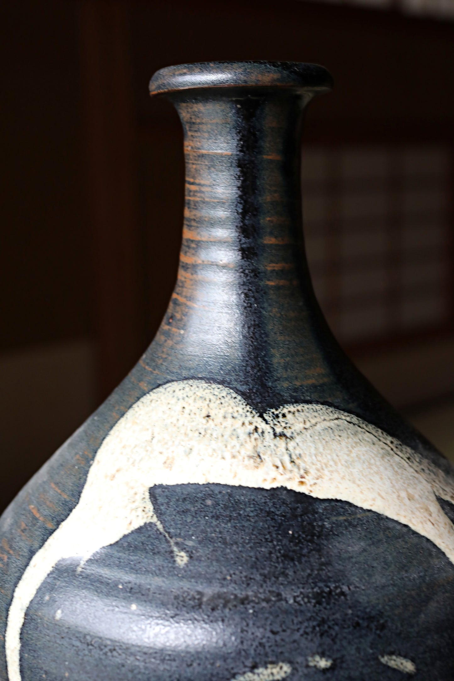Vintage Japanese Ceramic Vase: KARATSU Black white Glaze Ikebana Tea Ceremony, Signed 9.1in/23in