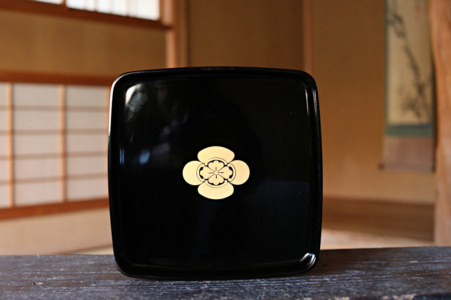 Japanese URUSHI lacquer square tray OBON black gold Nobunaga Family crest wooden tableware Tea ceremony Makie OZEN 11.9in/30.2cm