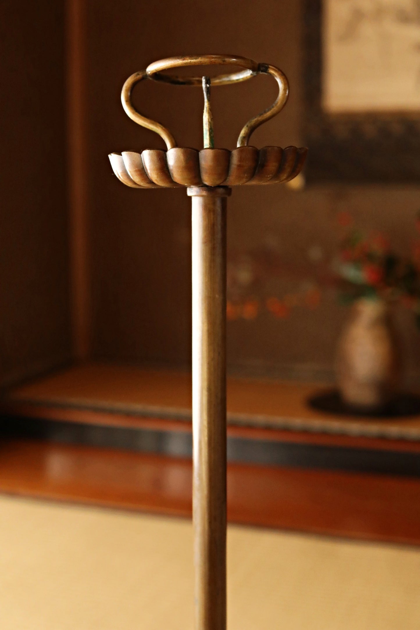 Japan Antique Brass candle holder metal carving Flower Shape Candlestick Single Lantern Shokudai From Buddhist temple 1900s H27in/H68.5cm)