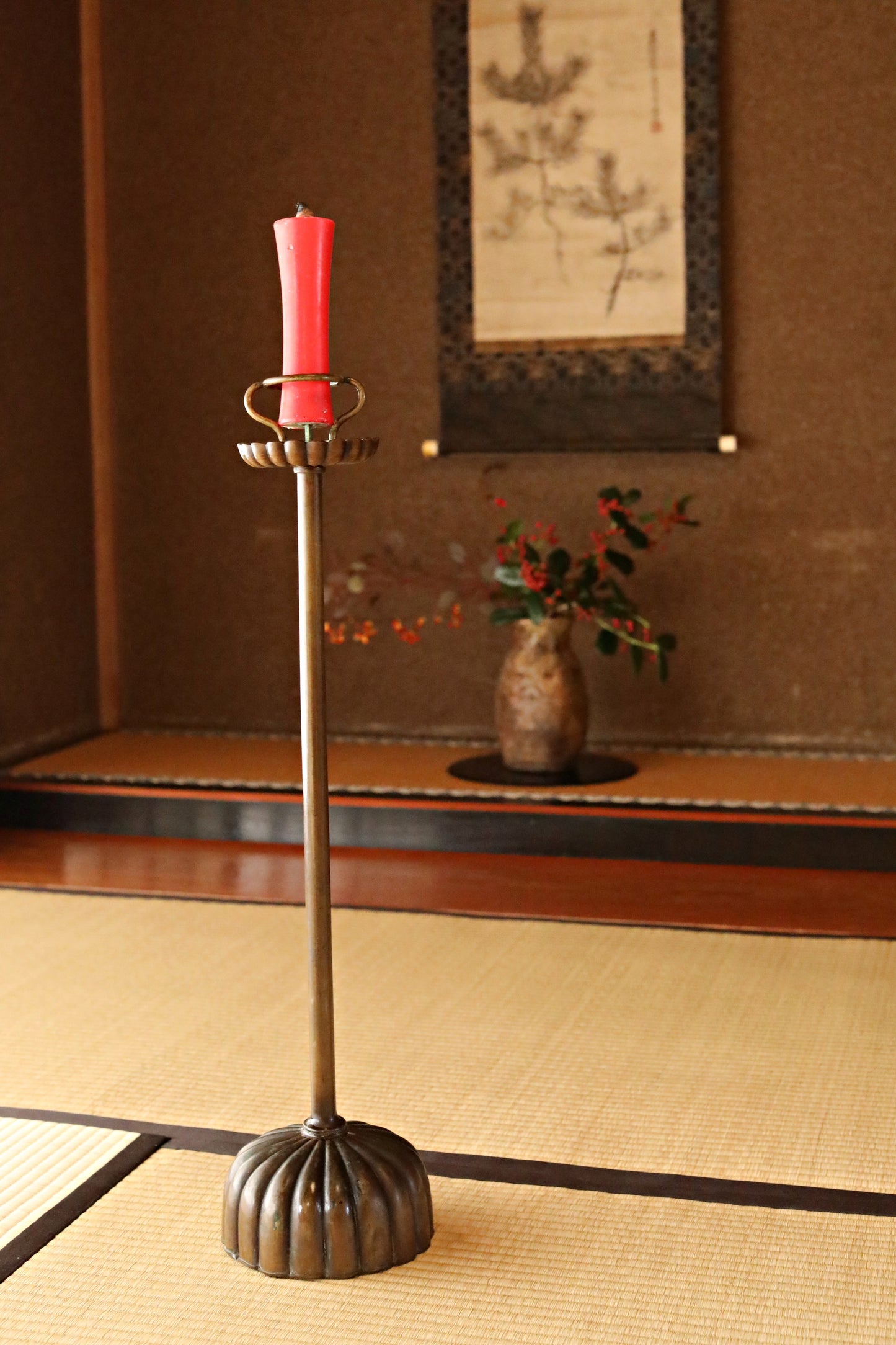 Japan Antique Brass candle holder metal carving Flower Shape Candlestick Single Lantern Shokudai From Buddhist temple 1900s H27in/H68.5cm)