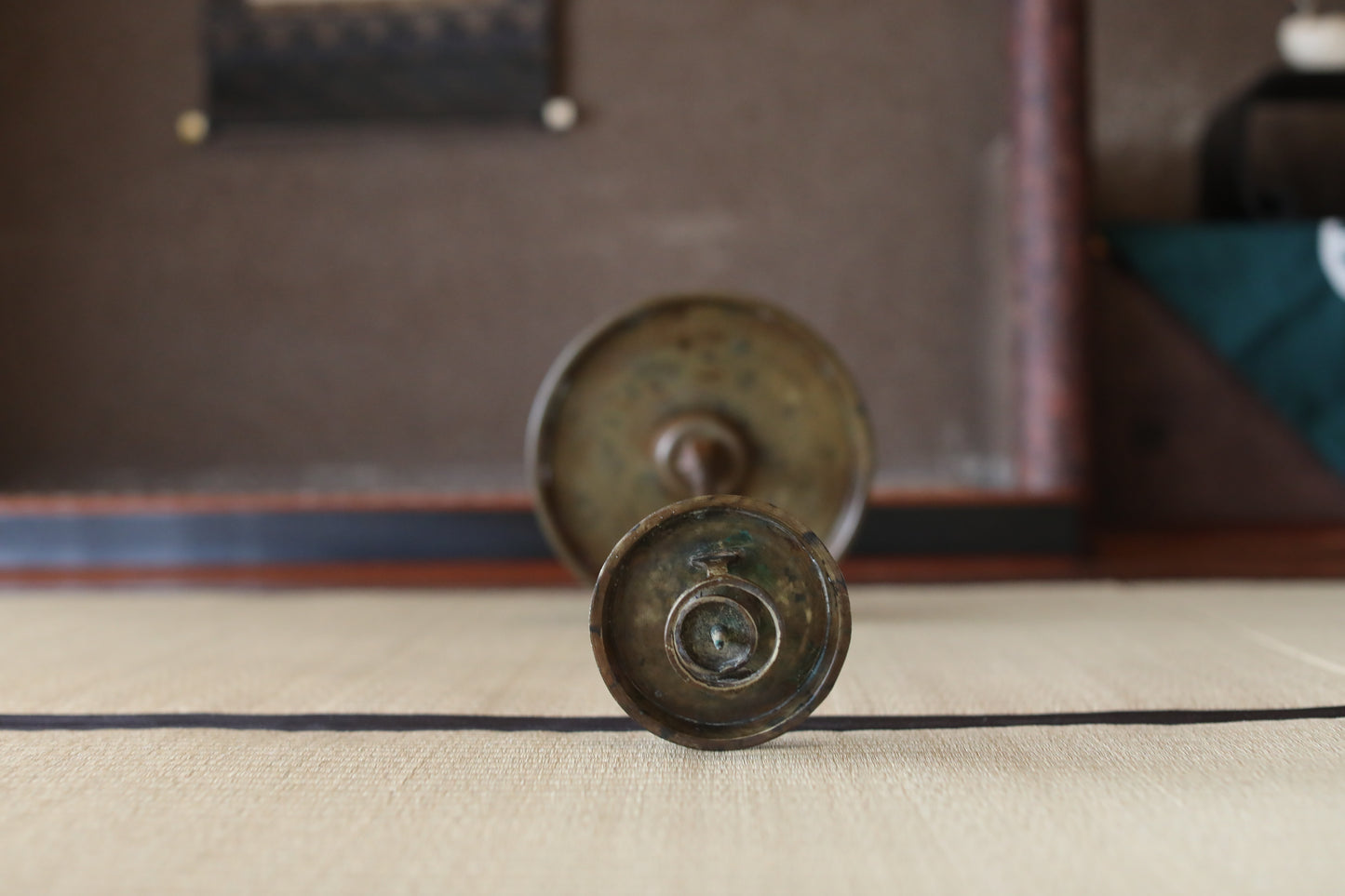 Japanese Vintage Bronze Candle Stand, Samurai Temple Lantern 1900s (H27.6 in/70cm)