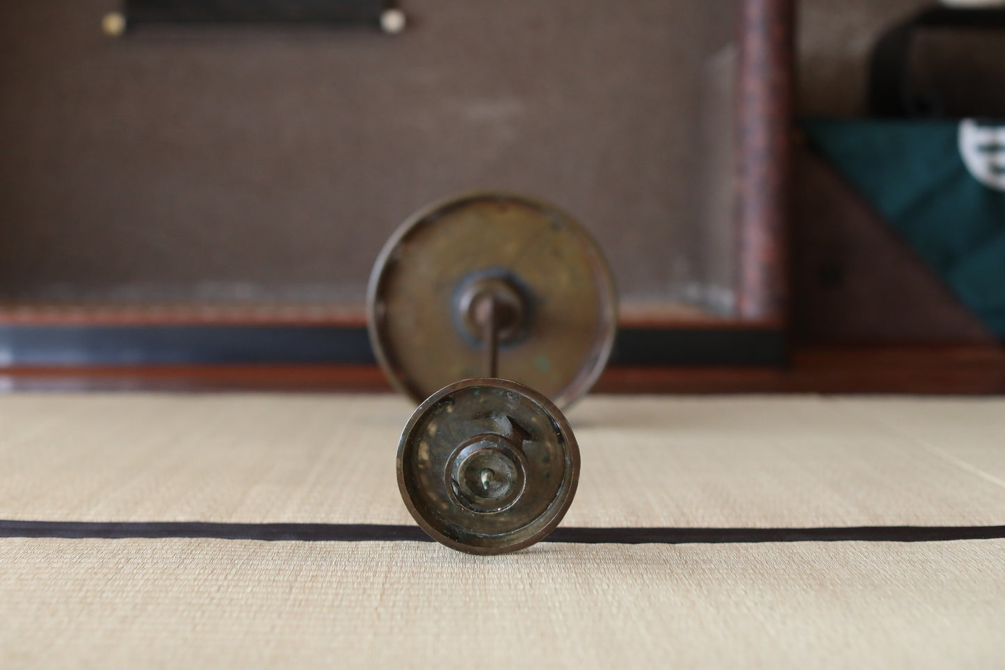Japanese Vintage Bronze Candle Stand, Samurai Temple Lantern 1900s (H27.6 in/70cm)