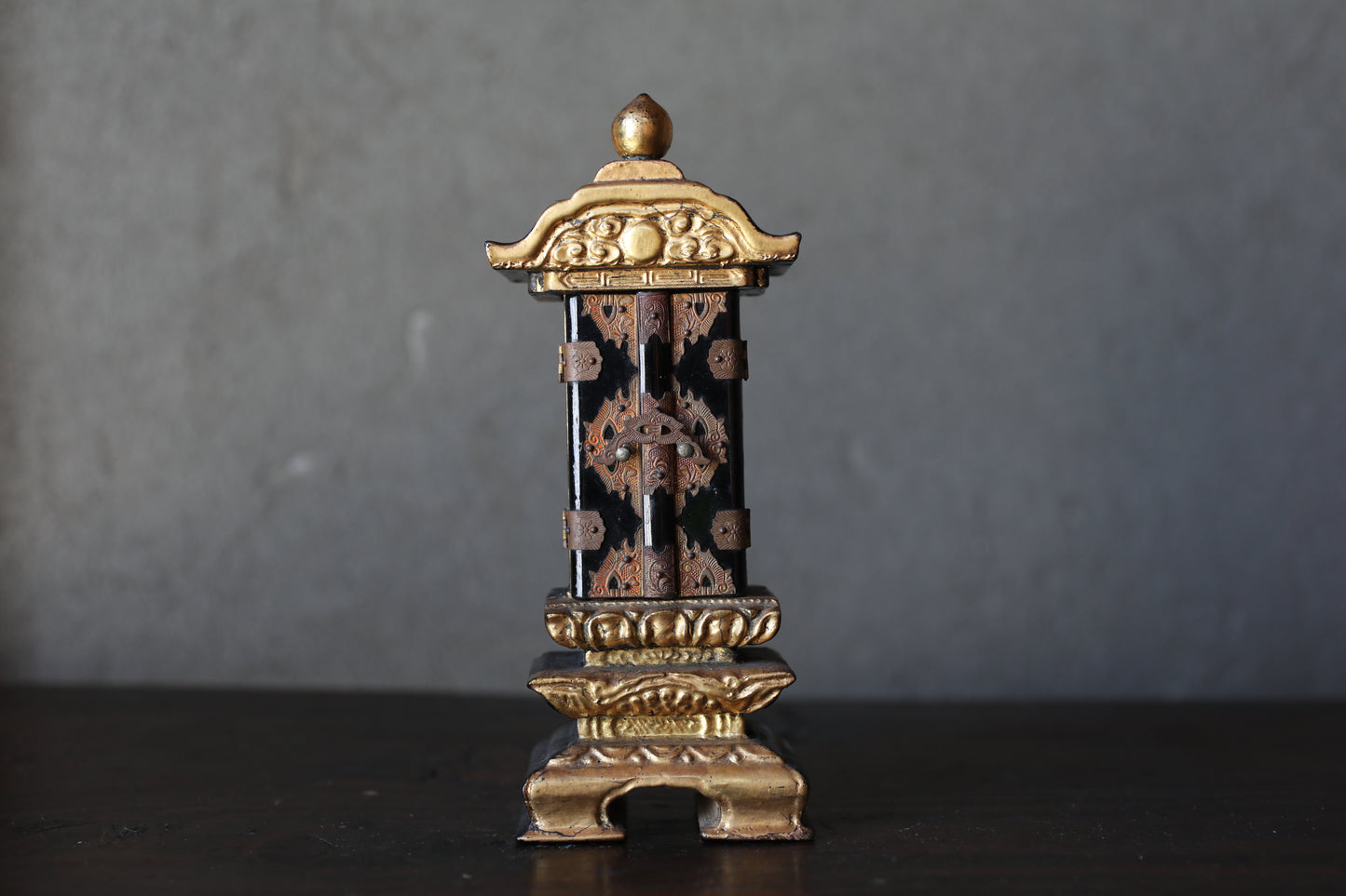 Vintage Japanese Buddhist Ihai Shrine: Gold Lacquer metal craft Ancestral Altar 1960s H7.3in/H18.5cm
