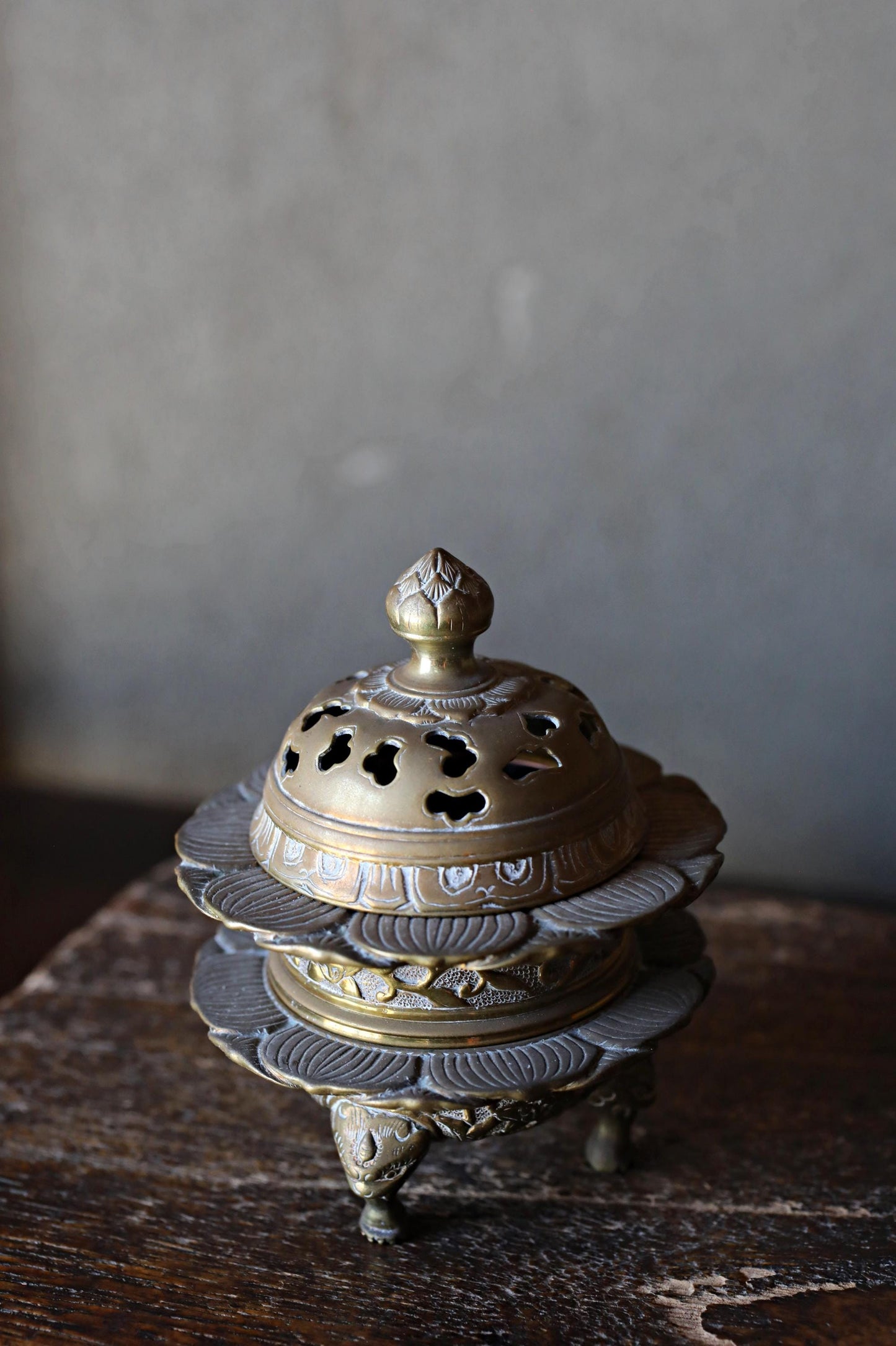 Antique Brass Censer - Buddhist Incense Burner With Lotus Flower Lid & Lion-Footed Design