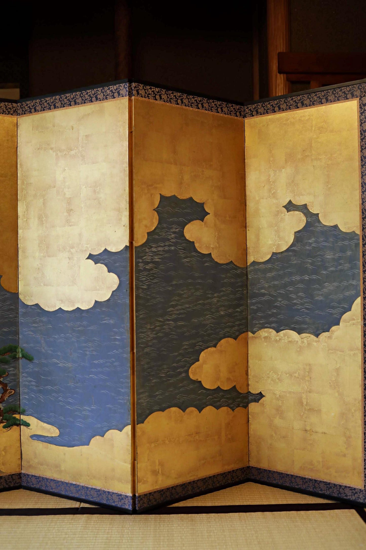 Japanese Antique Byobu Screen - Hand Painted Gold Leaf Folding Screen Artwork