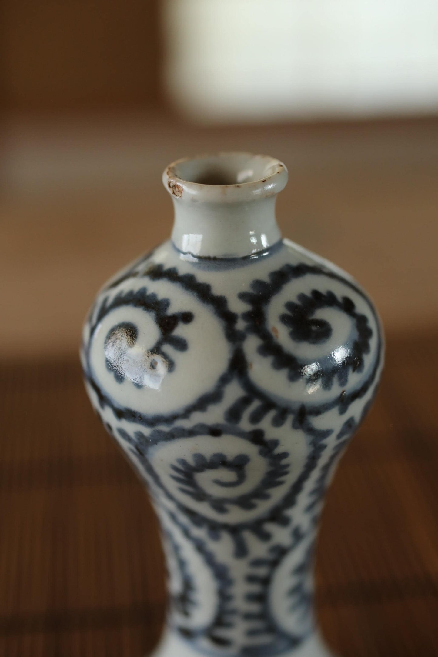 Antique Imari Sake Bottle - 1800s Edo Japanese Porcelain Vase | Hand Painted Sometsuke