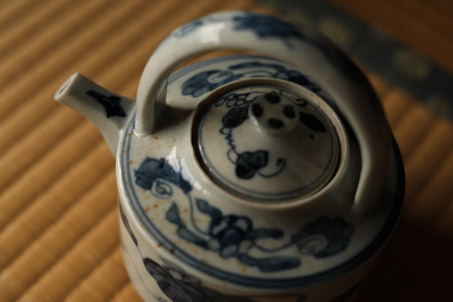 Antique Imari Sake Pot - Japanese Porcelain Vintage Tea Pot | Hand Painted Blue White