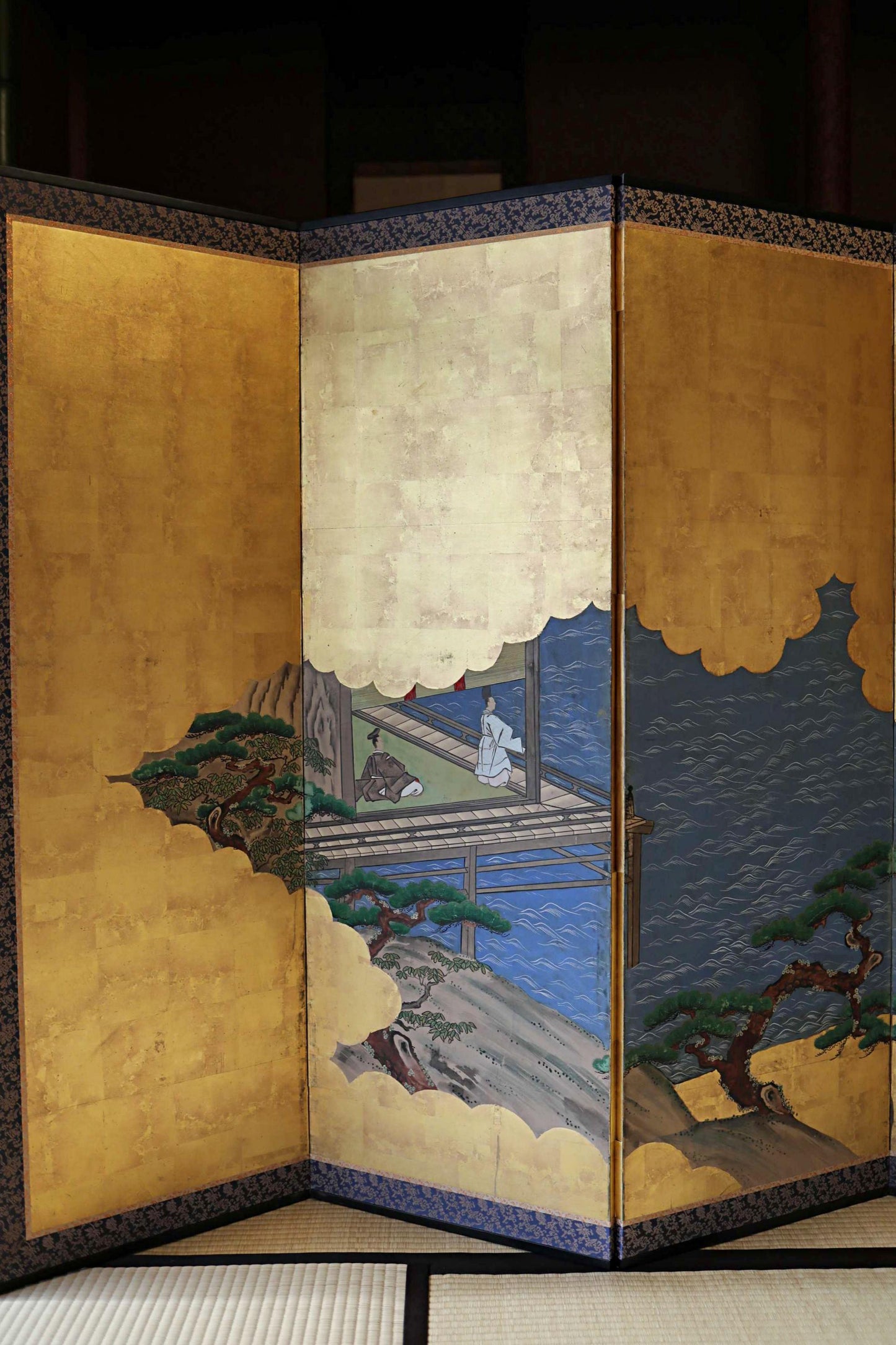 Japanese Antique Byobu Screen - Hand Painted Gold Leaf Folding Screen Artwork