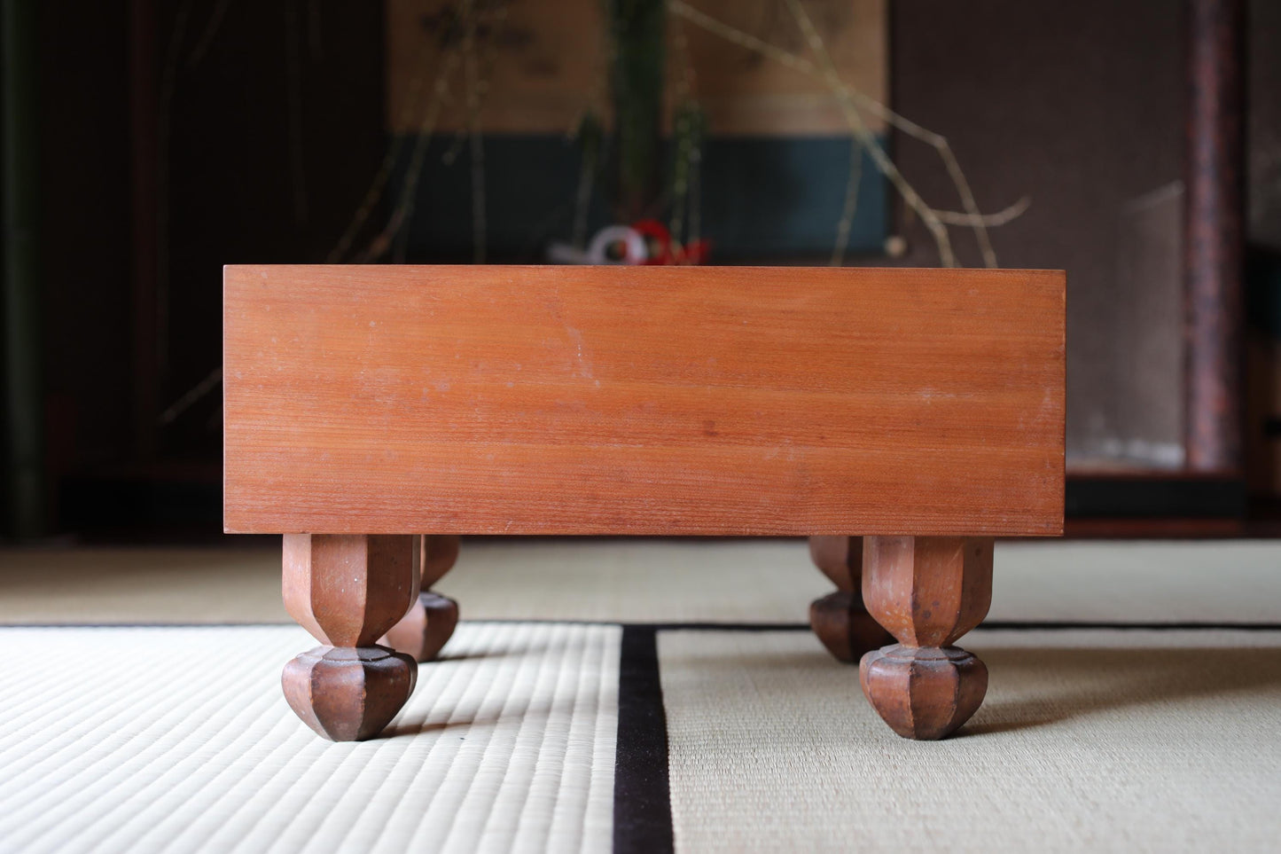 Japanese Go Board Set – Luxury Wooden Game Table with Handmade Clam Shell Stones