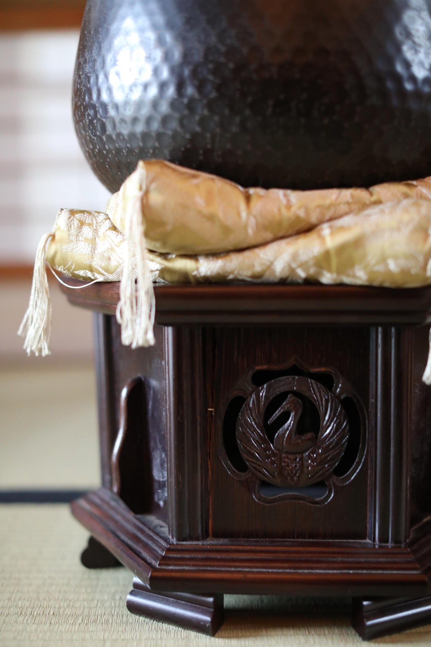 Japanese Chanting Bell - Large Orin Bronze Singing Bowl with Karaki Wood Stand