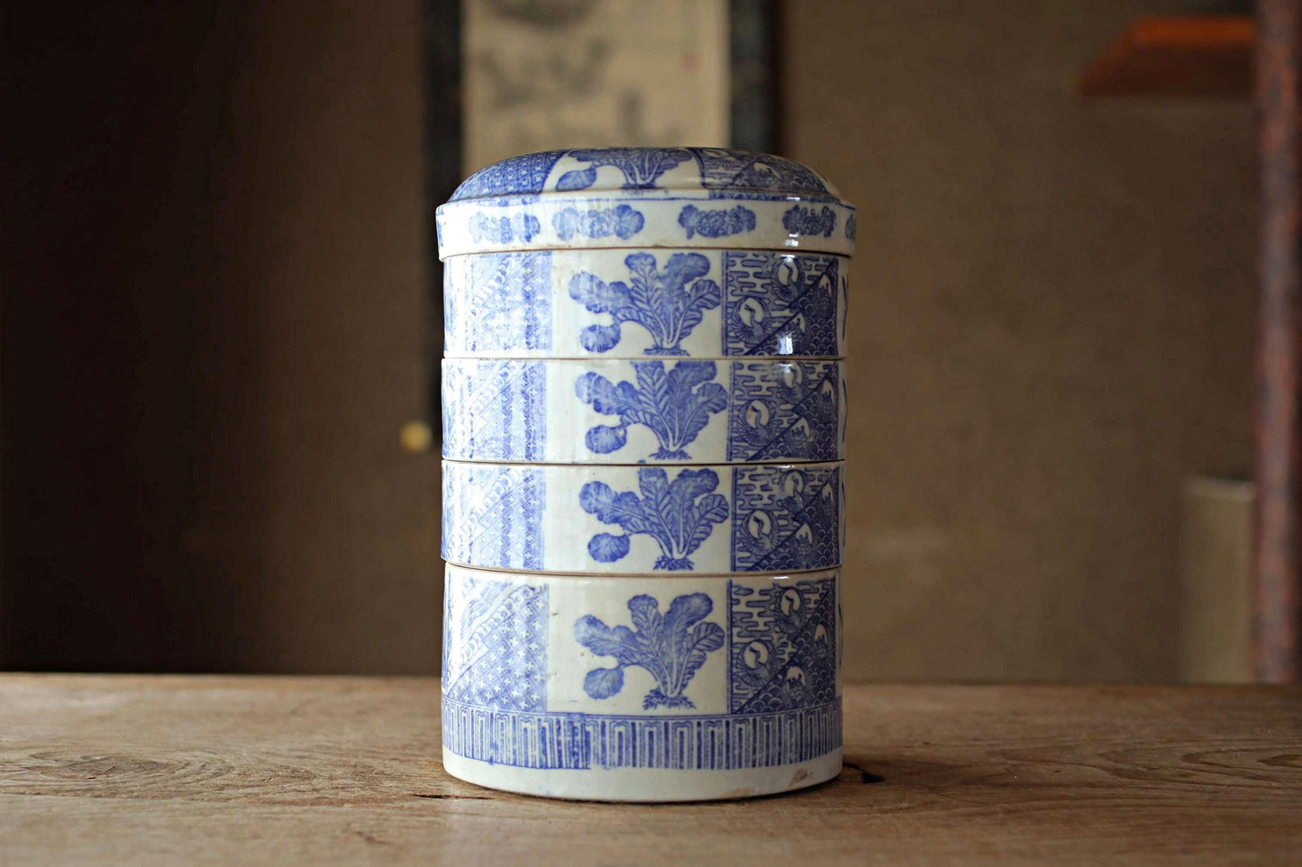 Meiji Era Imari Bento Box – Four-Tiered Antique Porcelain Stacking Ceramic Lunchbox