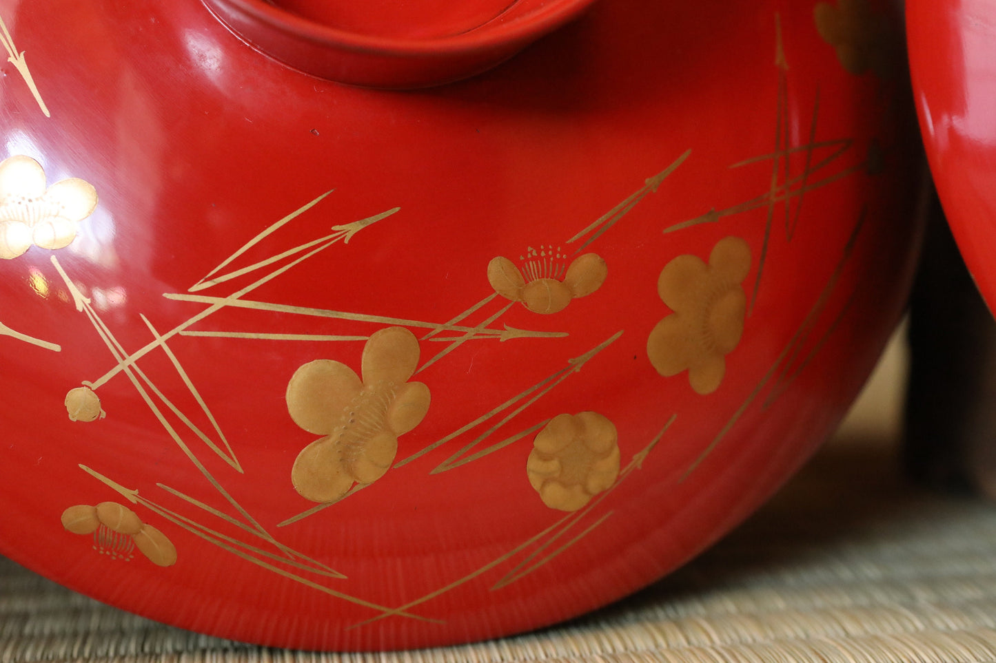 Antique Lacquer Sake Cups - Japanese Vintage Wedding Set with Gold Maki-e Crane Tortoise Design