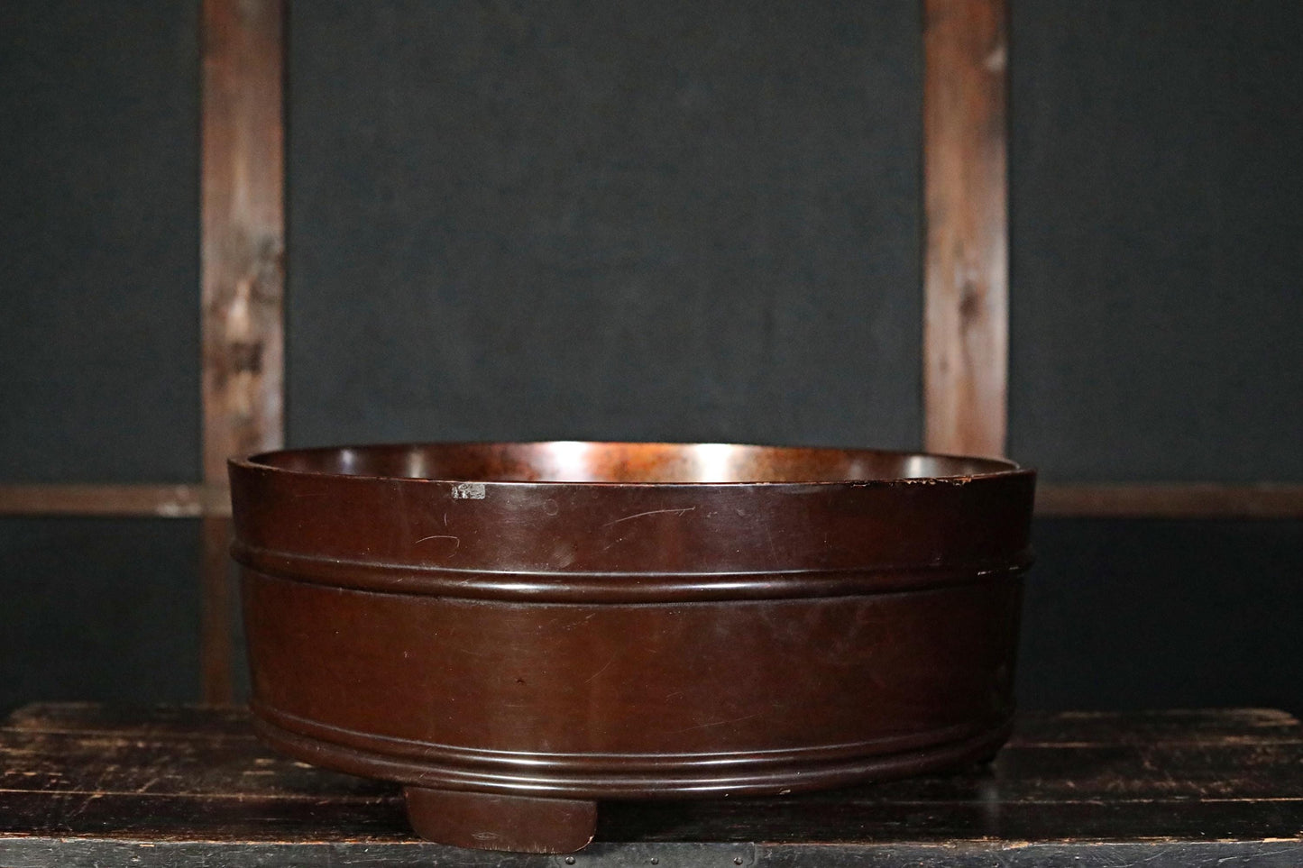 Japanese Antique Lacquer Tub - Gold Makie Wooden Bath Vessel With Floral River Painting