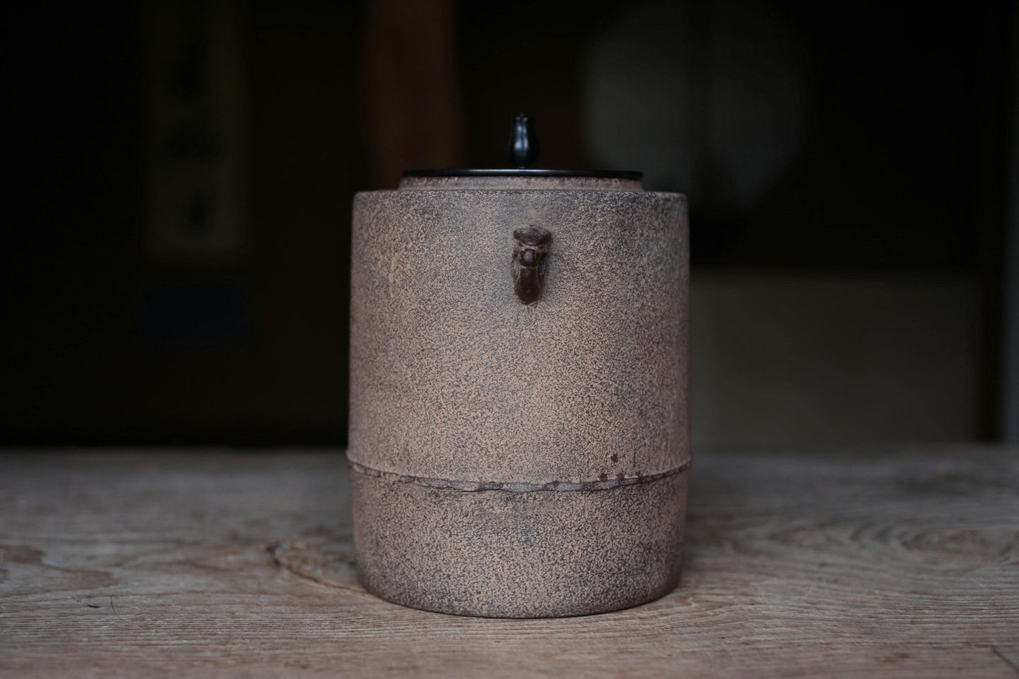 Vintage Cast Iron Kettle – Japanese Tea Kettle with Signed Copper Lid for Matcha Ceremony
