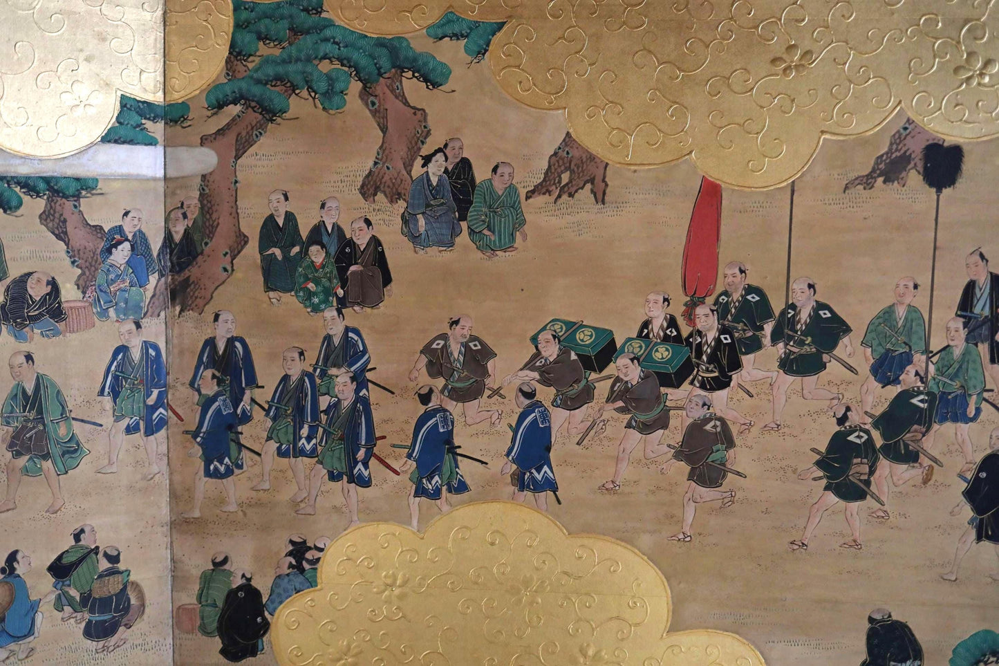 Japanese Antique Folding Screen - 1800s Gold Leaf Byobu with Luxury Cloud Painting