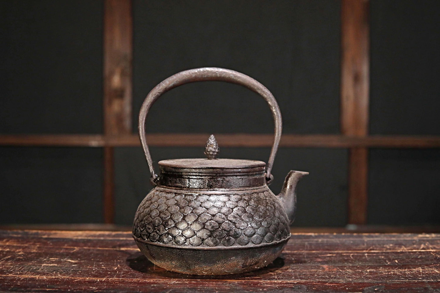 Vintage Cast Iron Kettle - Large Nambu Tetsubin Pot With Pine Tree Design