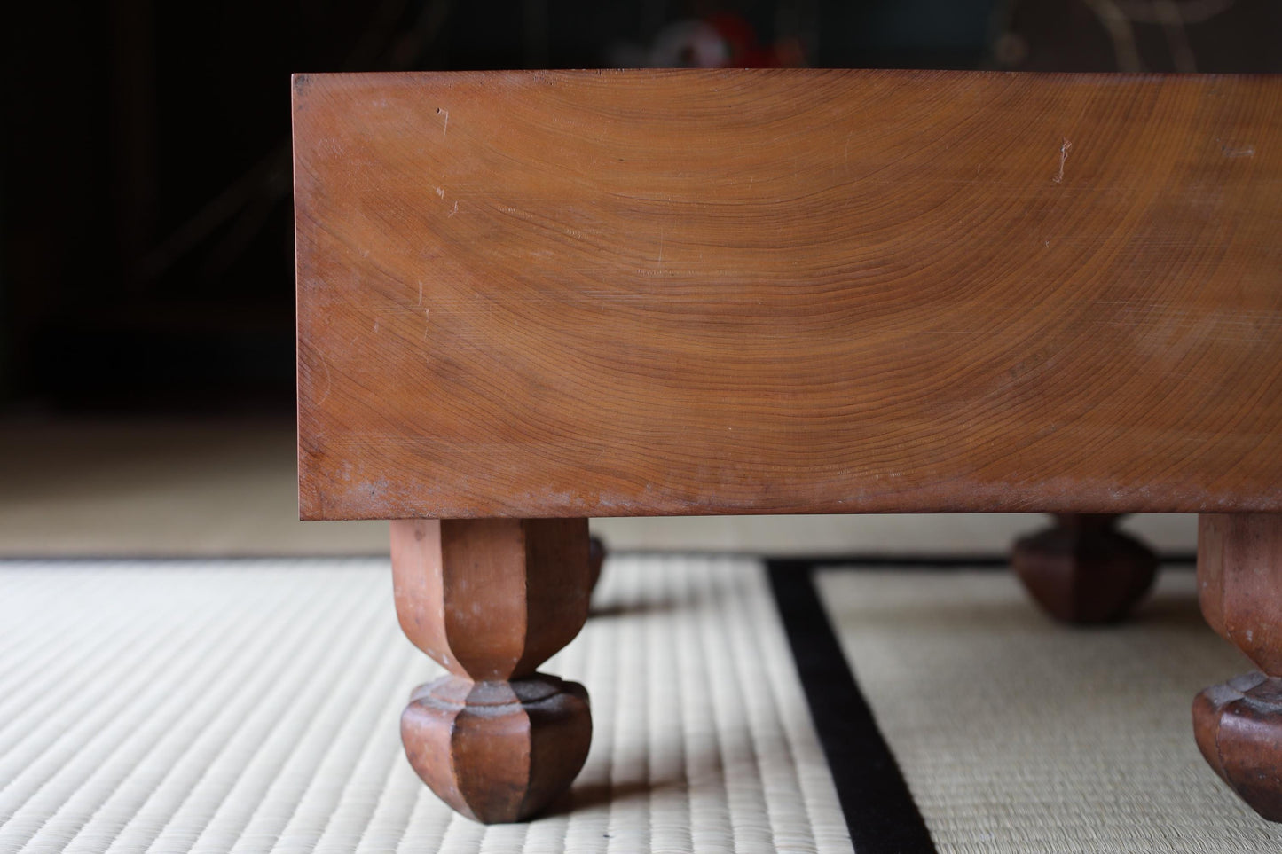 Japanese Go Board Set – Luxury Wooden Game Table with Handmade Clam Shell Stones