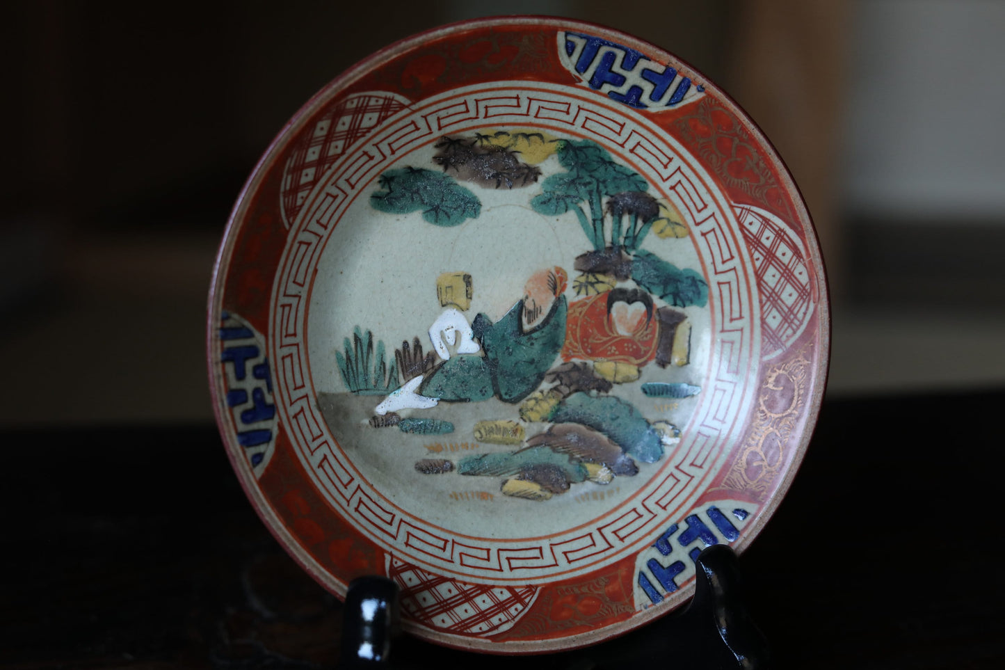 Kutani Antique Plate Set – Five Piece Red Gold Porcelain Dishes With Hermit Figure Design