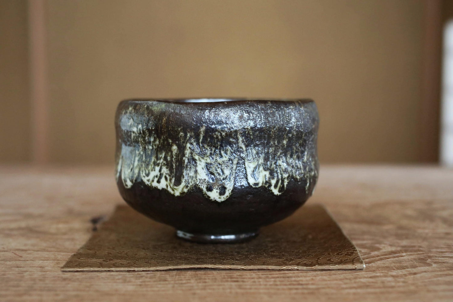 Japanese Raku Tea Bowl – Hand-Sculpted Chawan with Black Green Glaze | Ohi Kiln