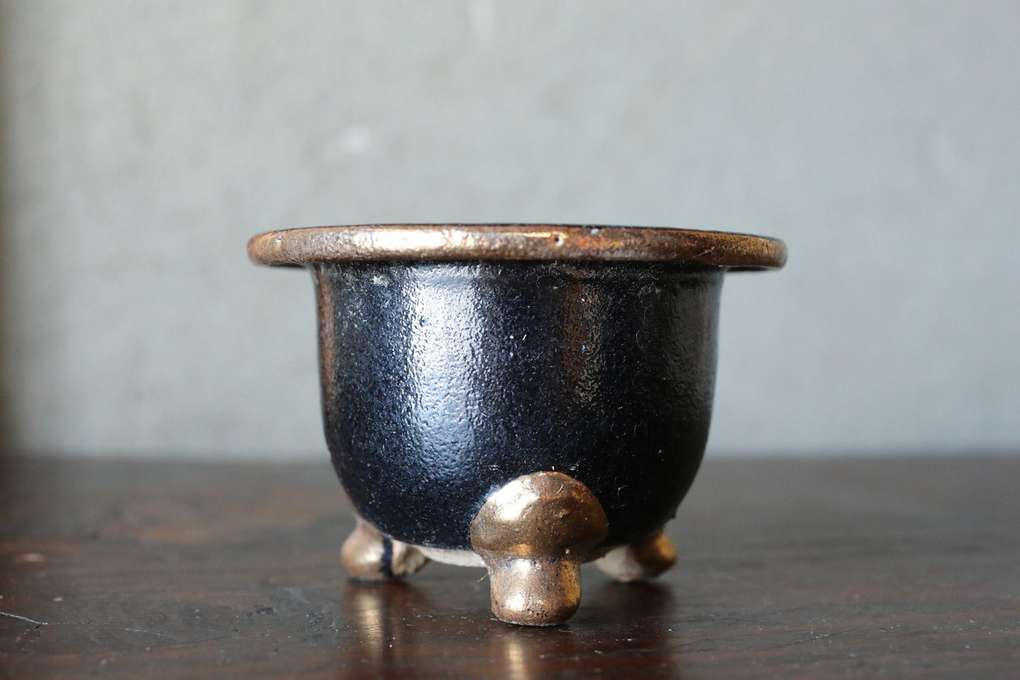 Rakuyaki Orchid Pot - Japanese Pottery Planter With Black Gold Legs, Lightweight Ceramic