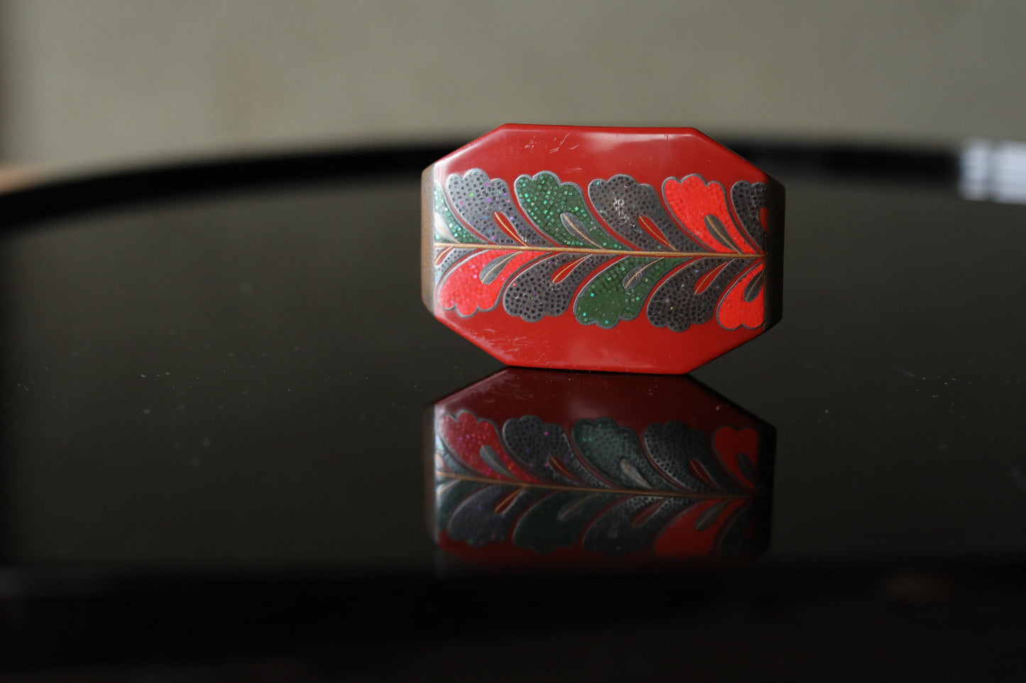 Japanese Obidome Antique Kimono Buckle – Urushi Lacquer, Mother-of-Pearl Accessory, 1920s